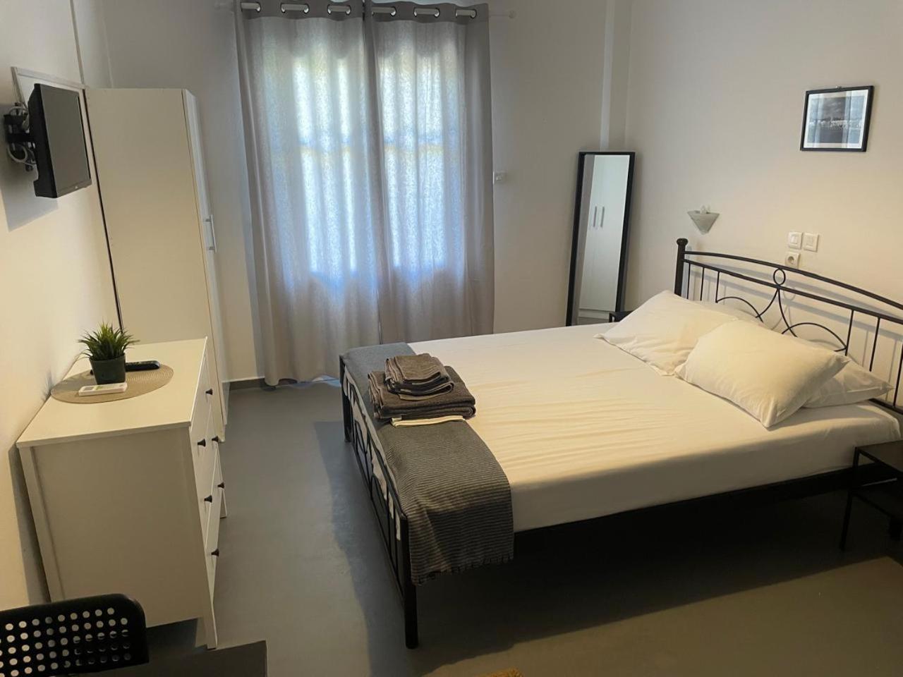 Spanos Studios - Panteli Buitenkant foto