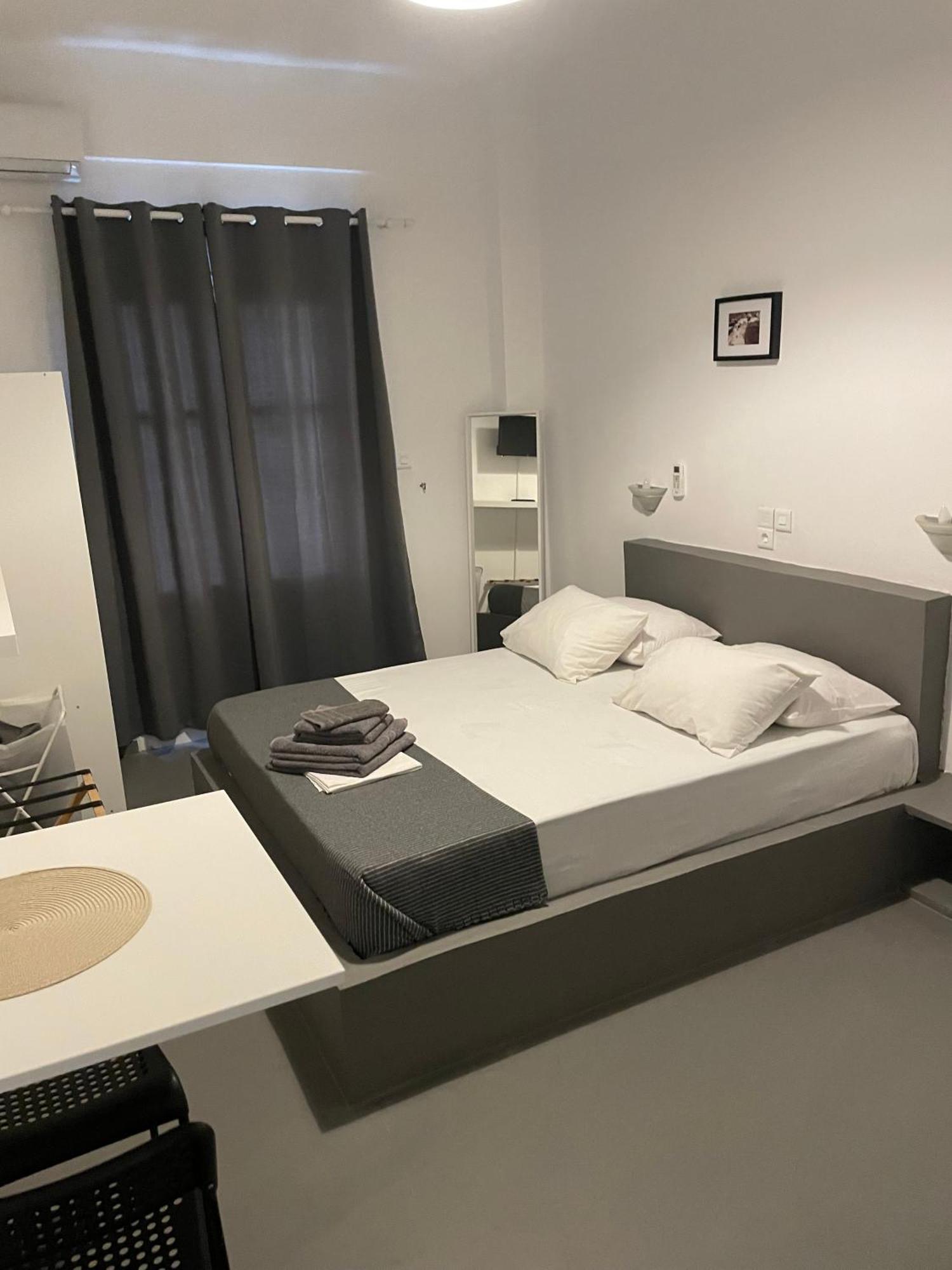 Spanos Studios - Panteli Buitenkant foto